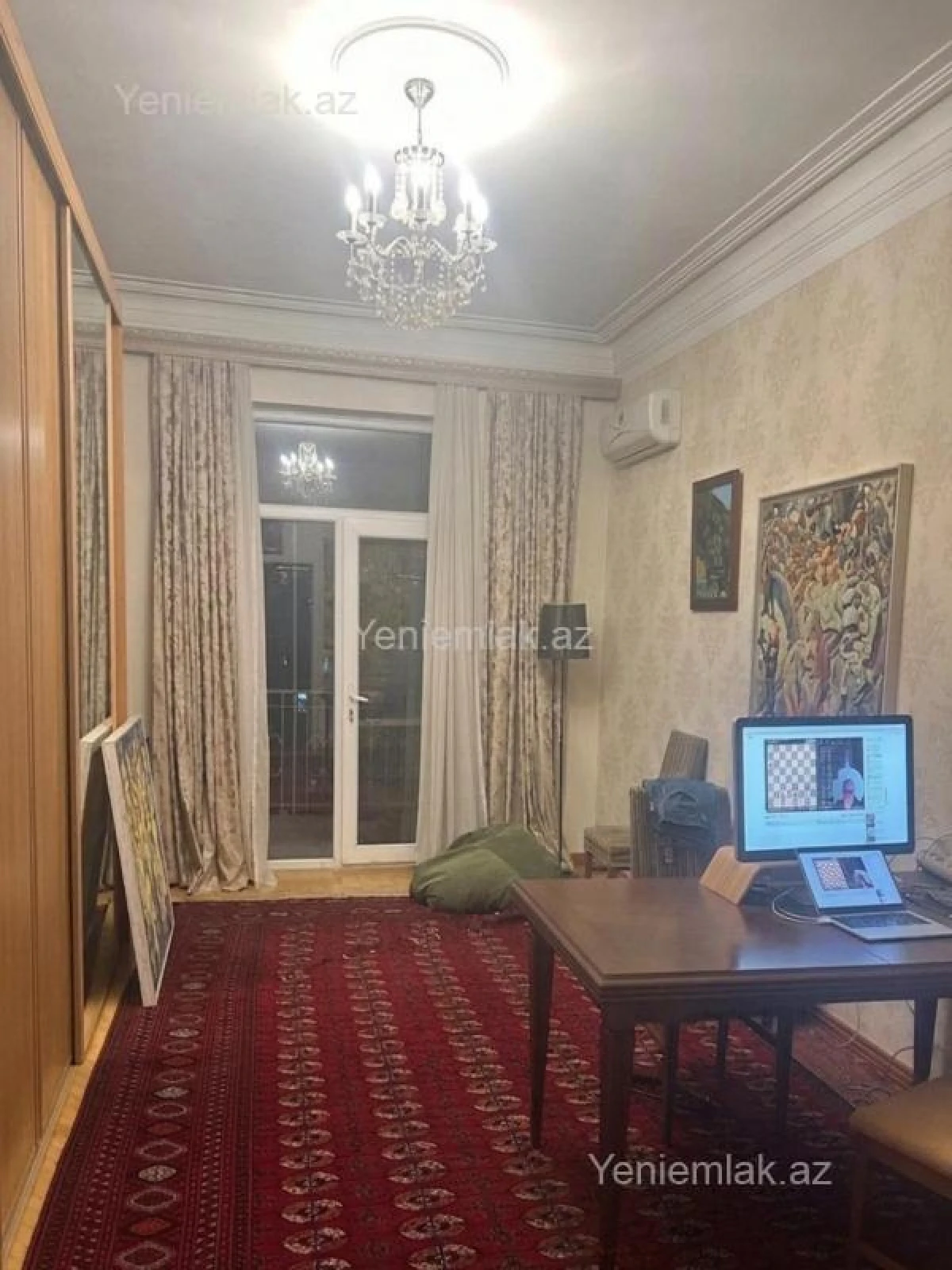 Satılır 5 otaqlı köhnə tikili 160 m²