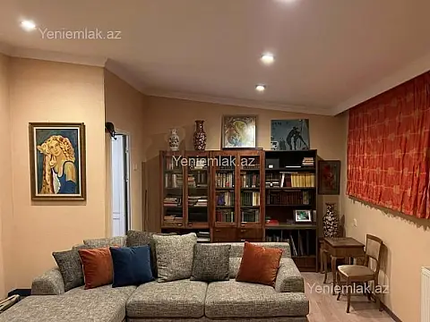 Satılır 5 otaqlı köhnə tikili 160 m² — Bakı, Nəsimi 5 otaq 160.00 m²