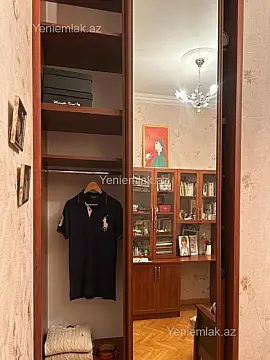 Satılır 5 otaqlı köhnə tikili 160 m²