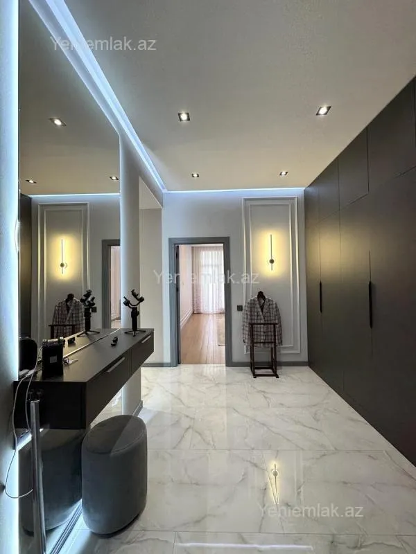 Satılır 3 otaqlı yeni tikili 165 m²