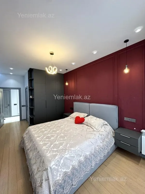 Satılır 3 otaqlı yeni tikili 165 m²