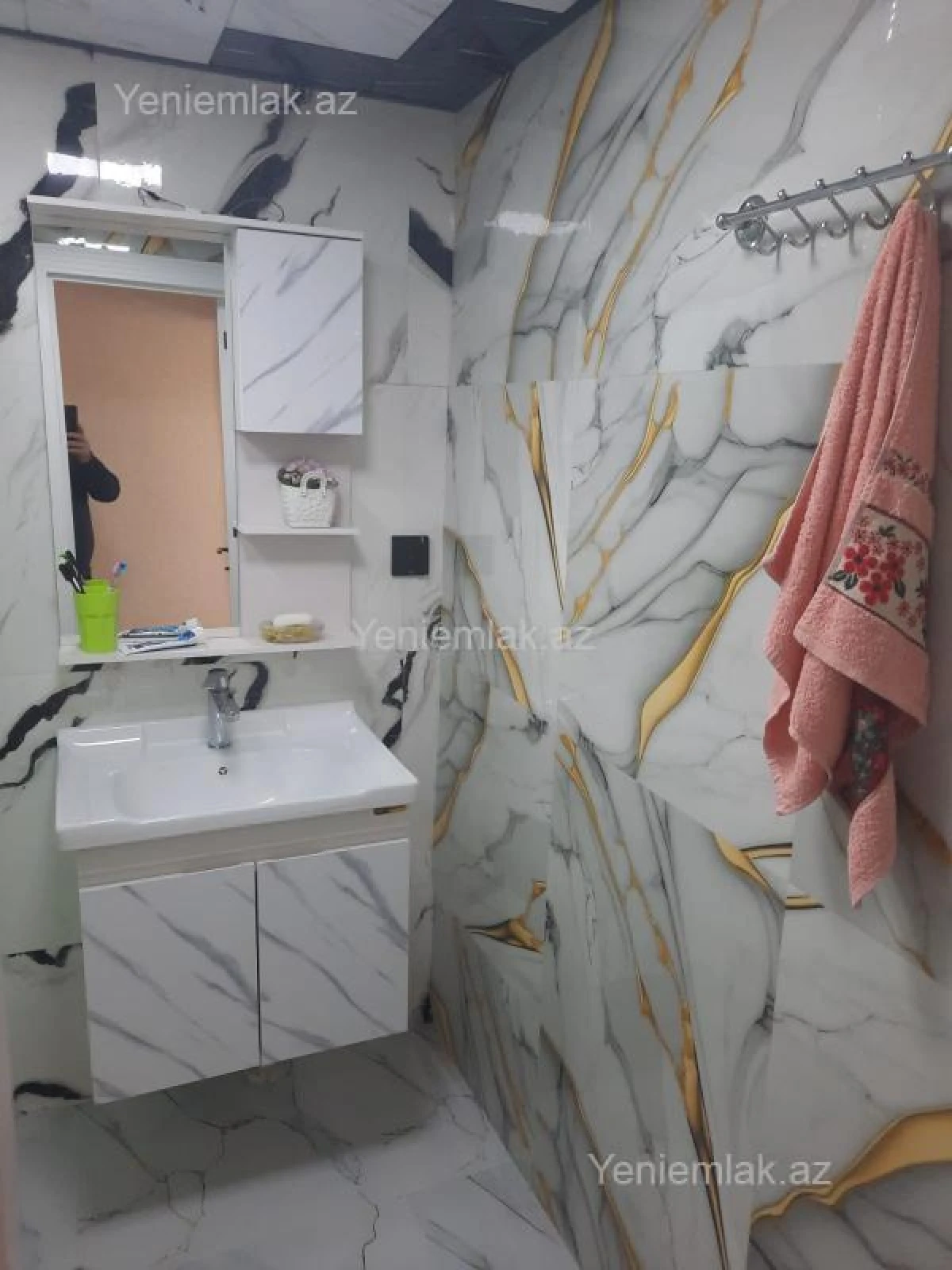 Satılır 3 otaqlı köhnə tikili 80 m²