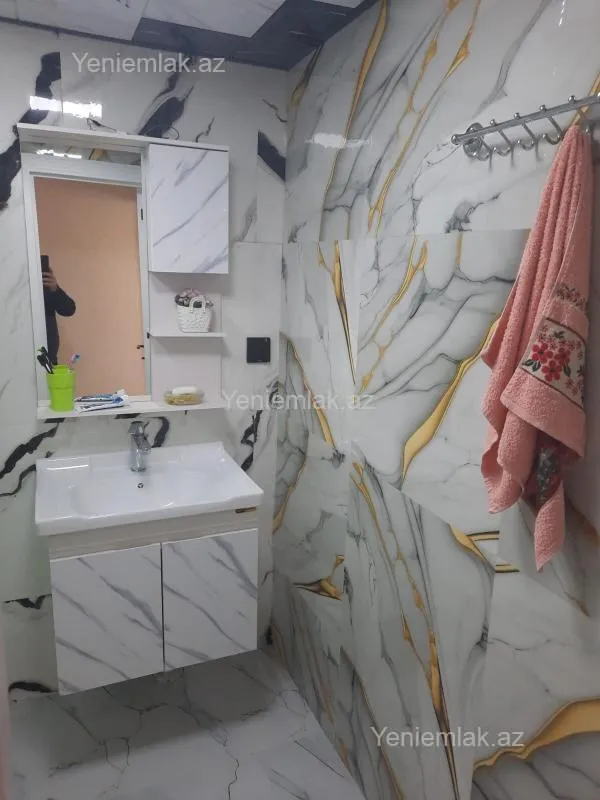 Satılır 3 otaqlı köhnə tikili 80 m²