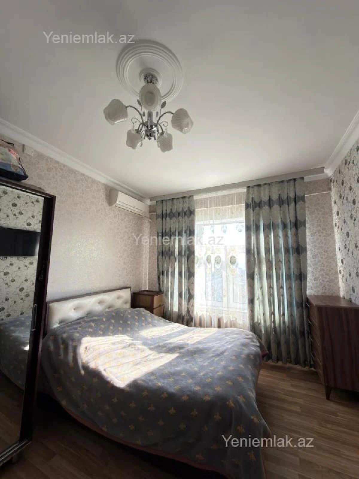 Satılır 2 otaqlı köhnə tikili 60 m²