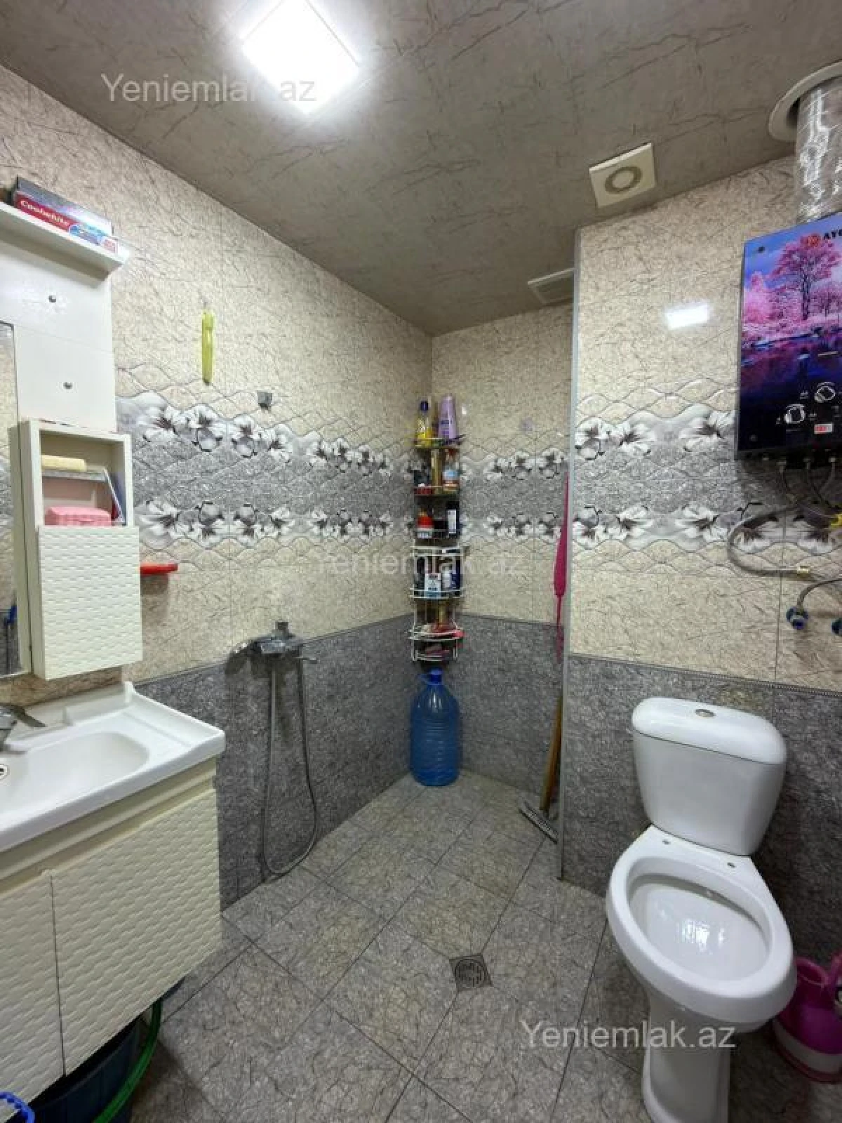 Satılır 2 otaqlı köhnə tikili 60 m²