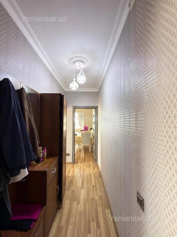 Satılır 2 otaqlı köhnə tikili 60 m²