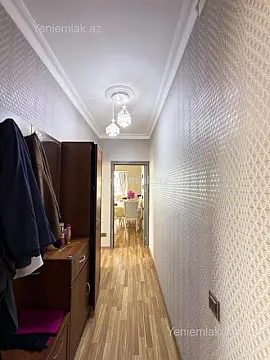 Satılır 2 otaqlı köhnə tikili 60 m²