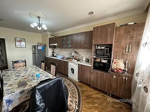 Satılır 3 otaqlı yeni tikili 145 m²