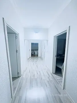 Satılır 4 otaqlı köhnə tikili 80 m²