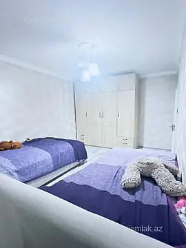 Satılır 4 otaqlı köhnə tikili 80 m²