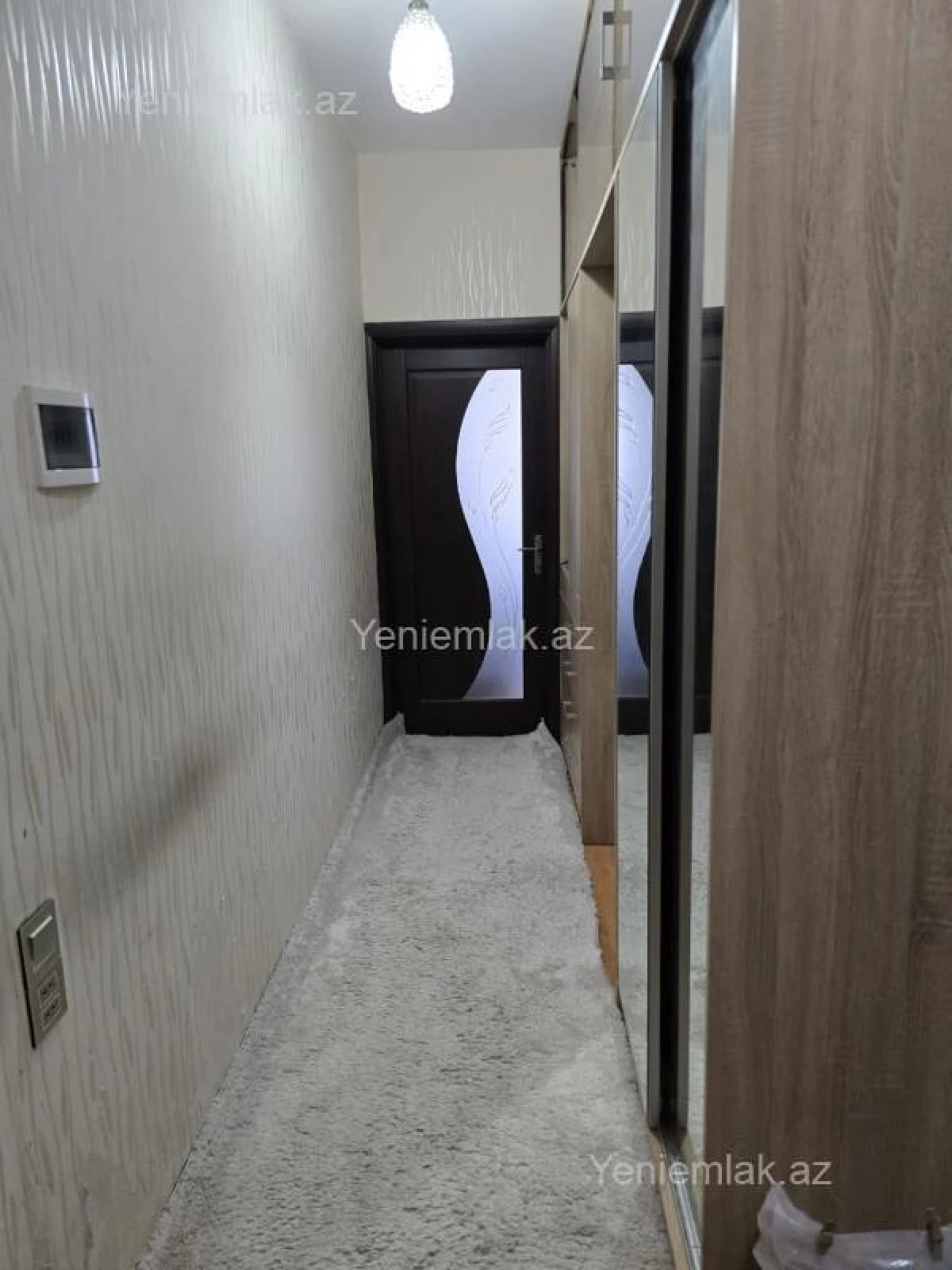 Satılır 2 otaqlı köhnə tikili 65 m²