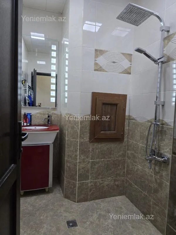 Satılır 2 otaqlı köhnə tikili 65 m²