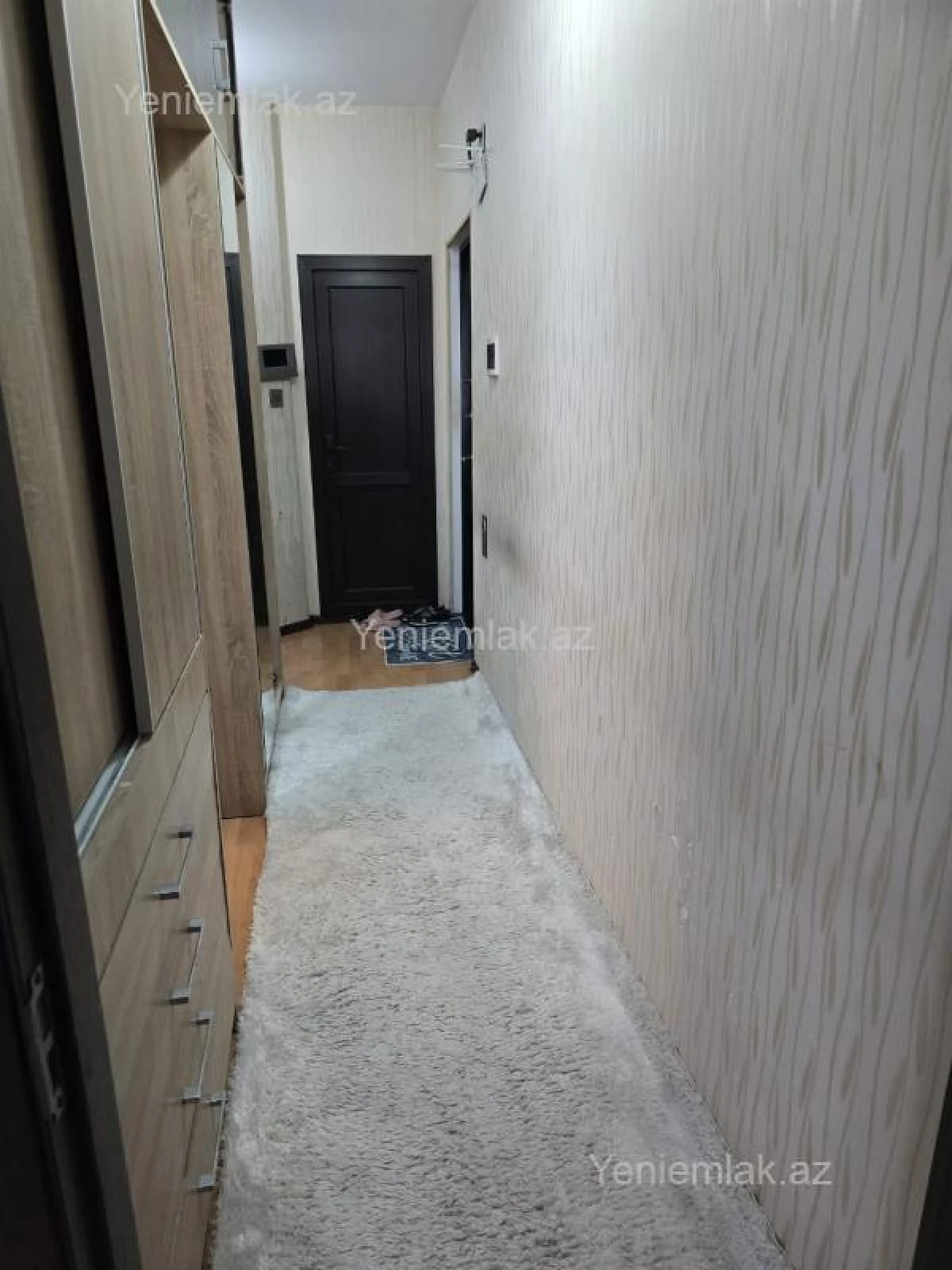 Satılır 2 otaqlı köhnə tikili 65 m²