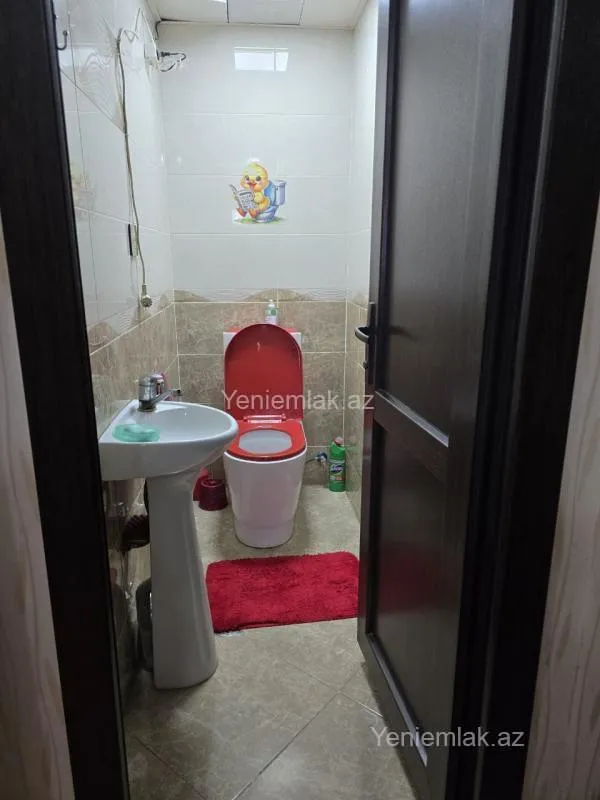 Satılır 2 otaqlı köhnə tikili 65 m²