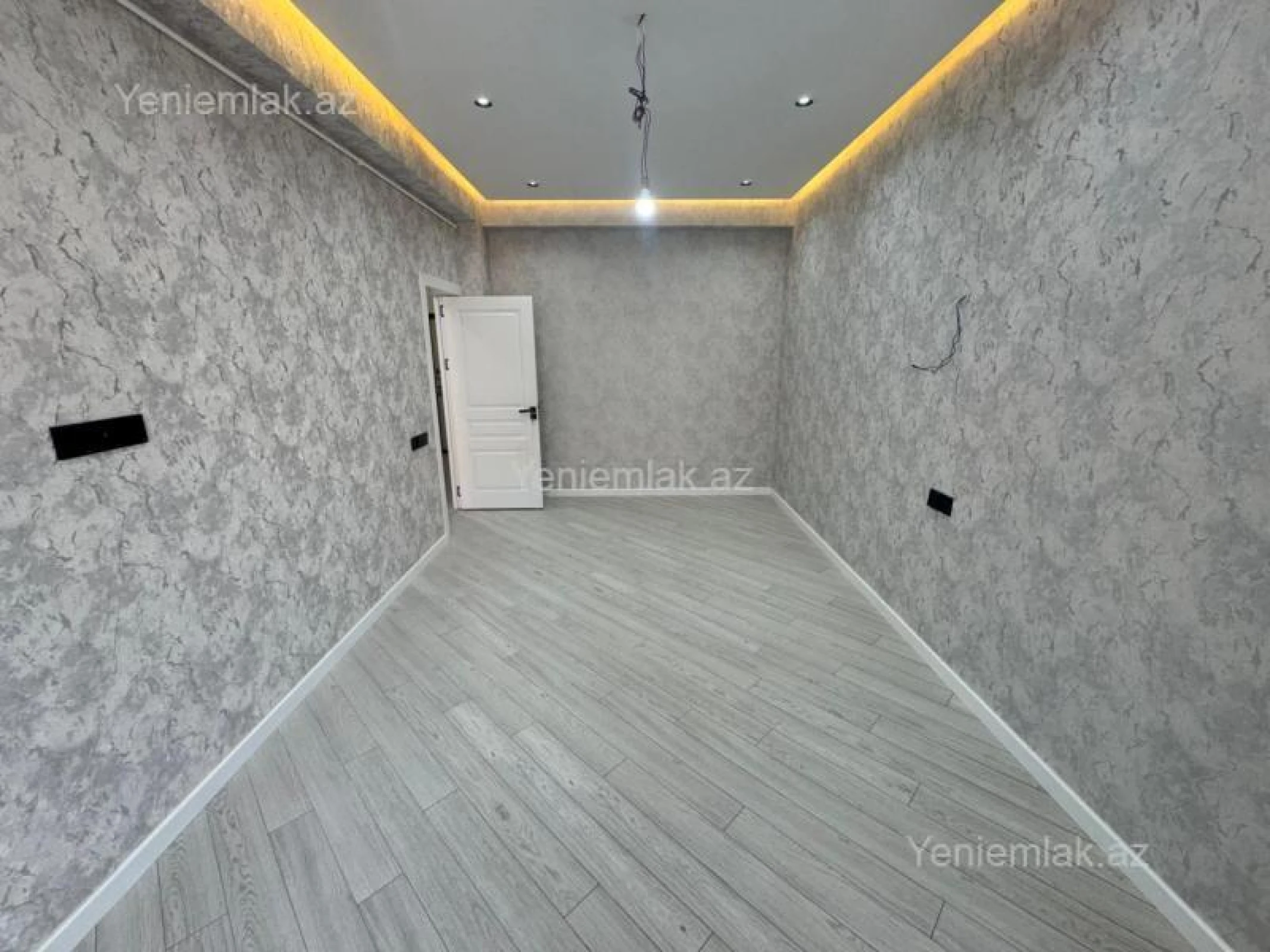 Satılır 2 otaqlı yeni tikili 70 m²