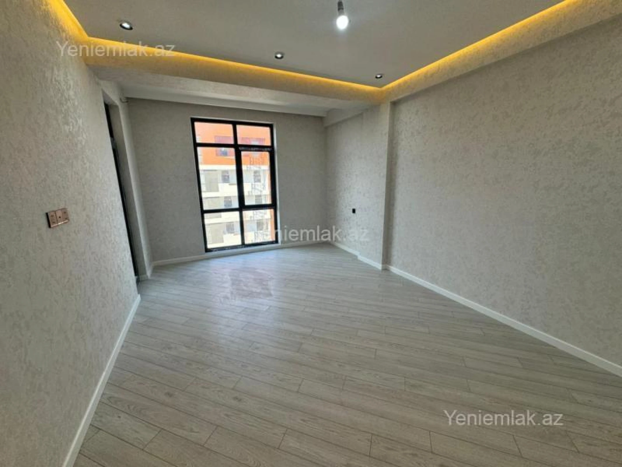 Satılır 2 otaqlı yeni tikili 70 m²