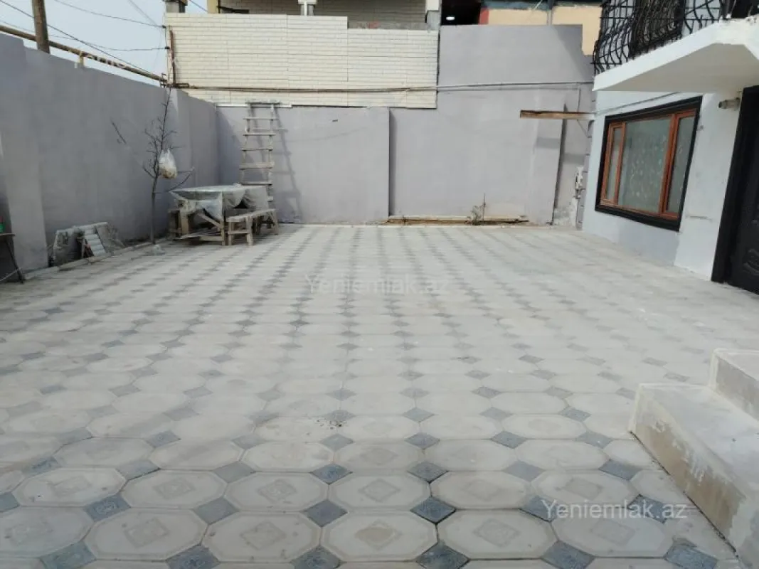 Satılır 5 otaqlı həyət evi 160 m²