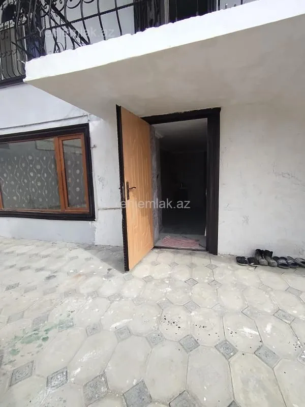 Satılır 5 otaqlı həyət evi 160 m²
