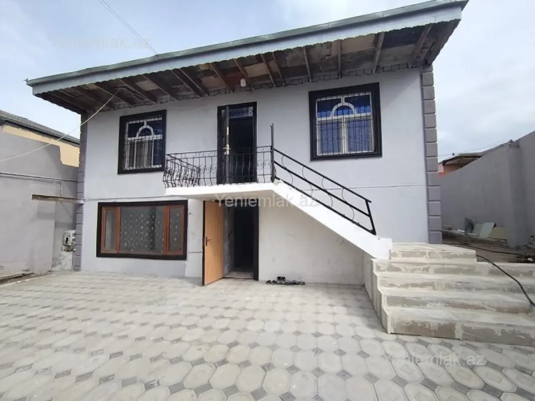 Satılır 5 otaqlı həyət evi 160 m²