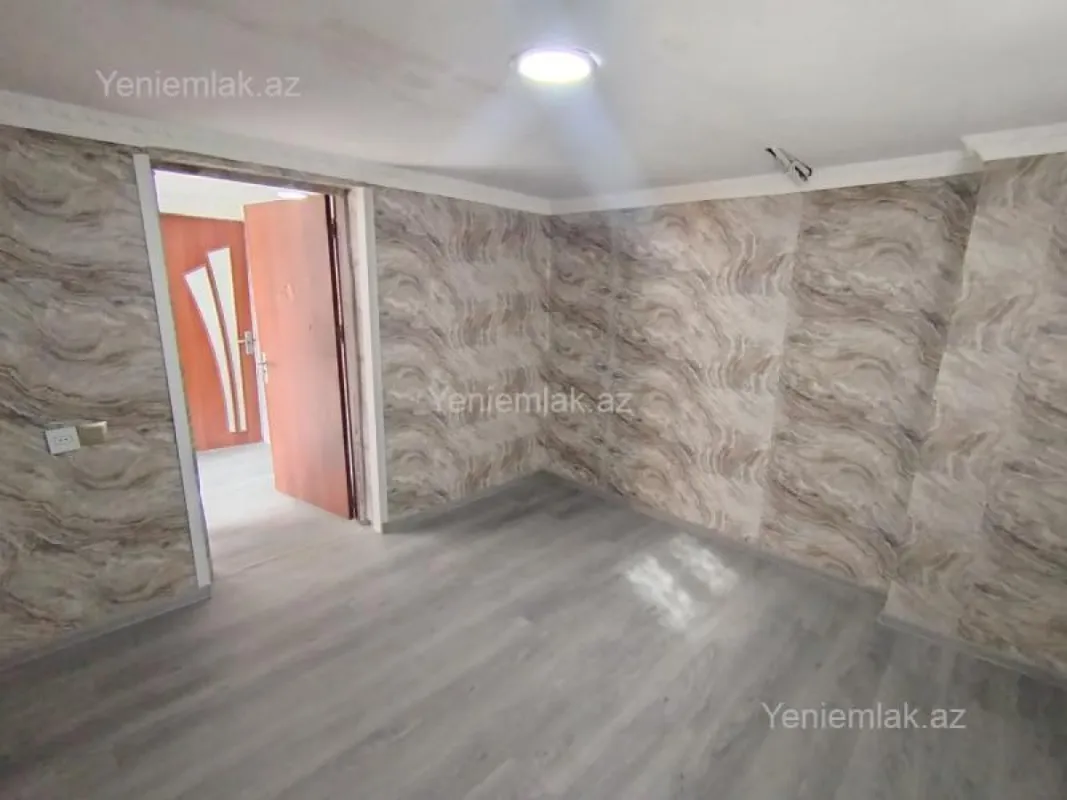 Satılır 5 otaqlı həyət evi 160 m²