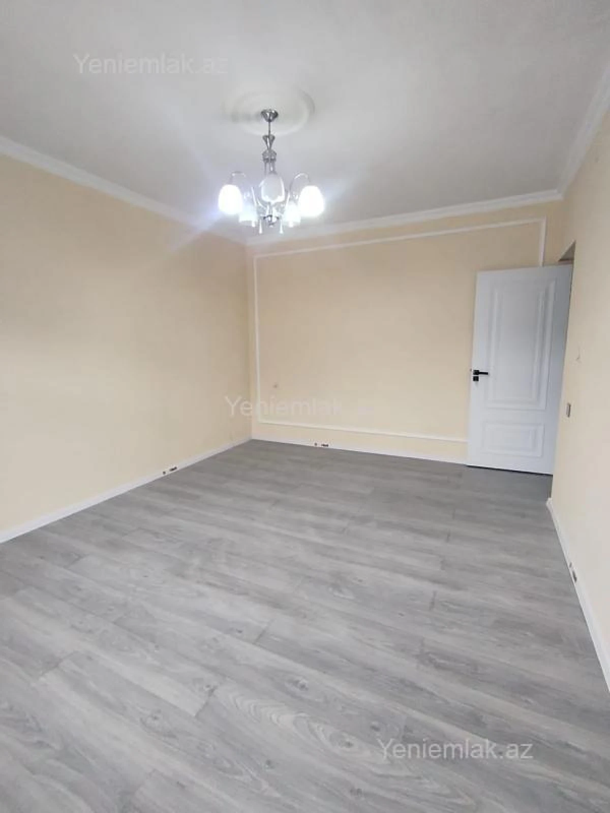 Satılır 5 otaqlı həyət evi 160 m²