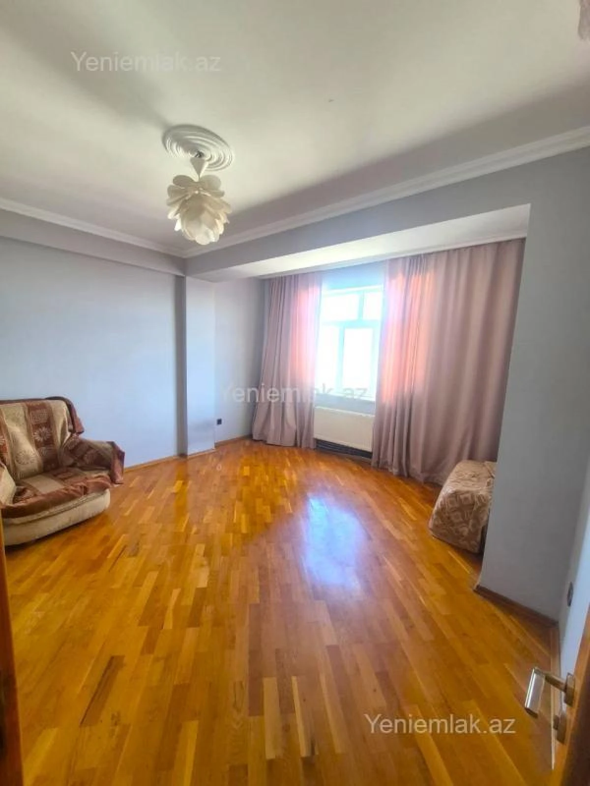 Satılır 3 otaqlı yeni tikili 95 m²
