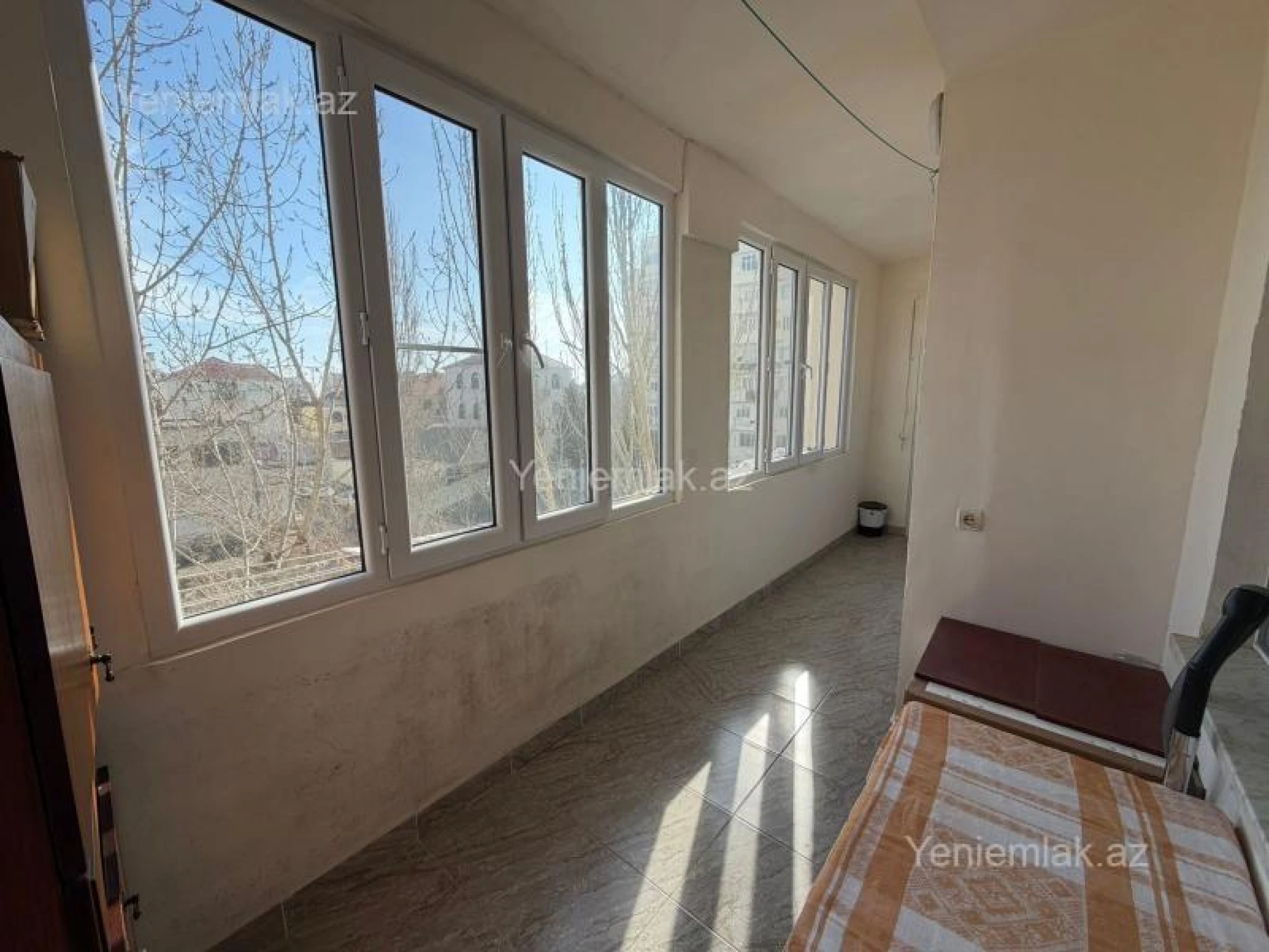Satılır 3 otaqlı köhnə tikili 95 m²