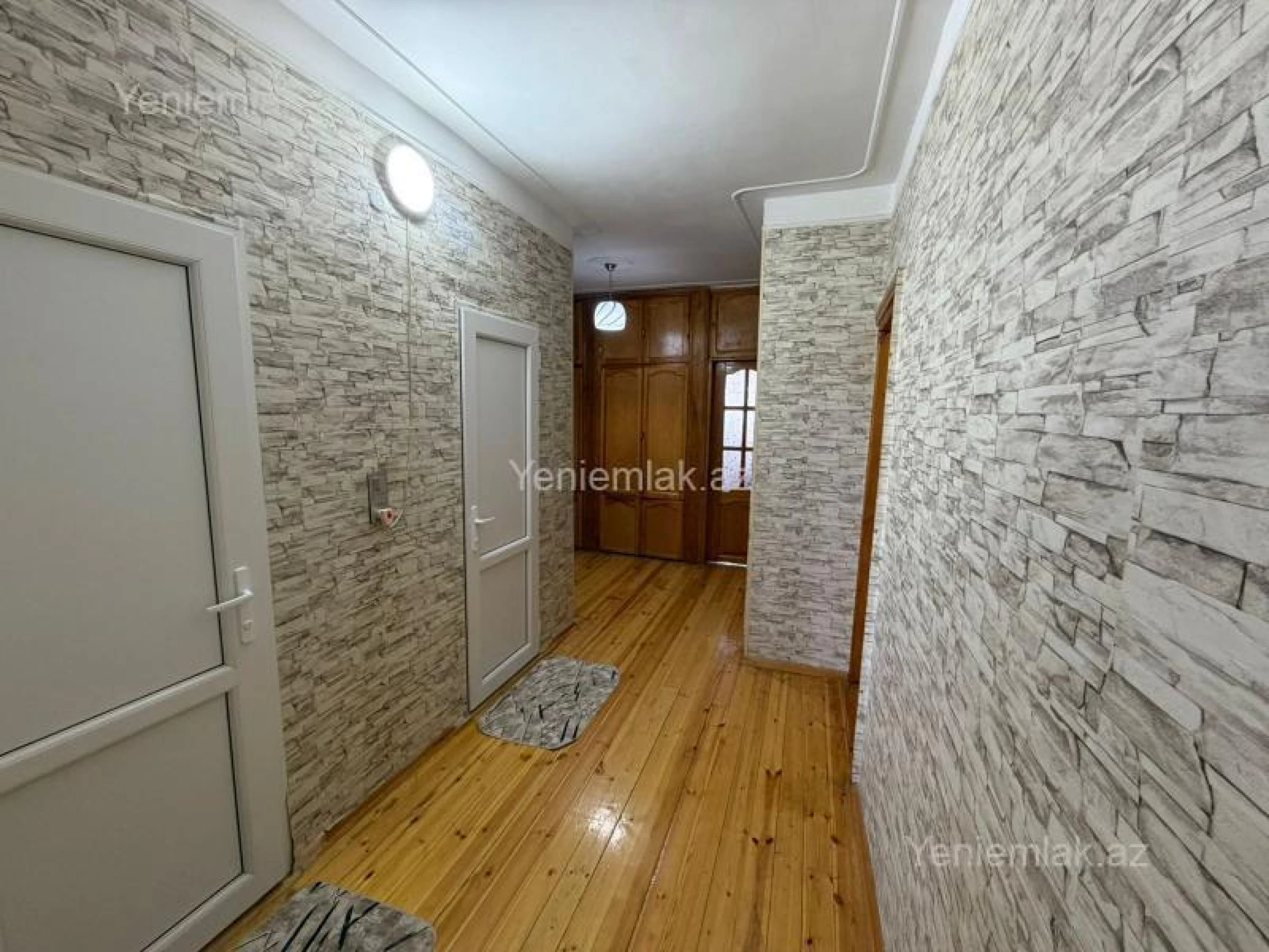 Satılır 3 otaqlı köhnə tikili 95 m²