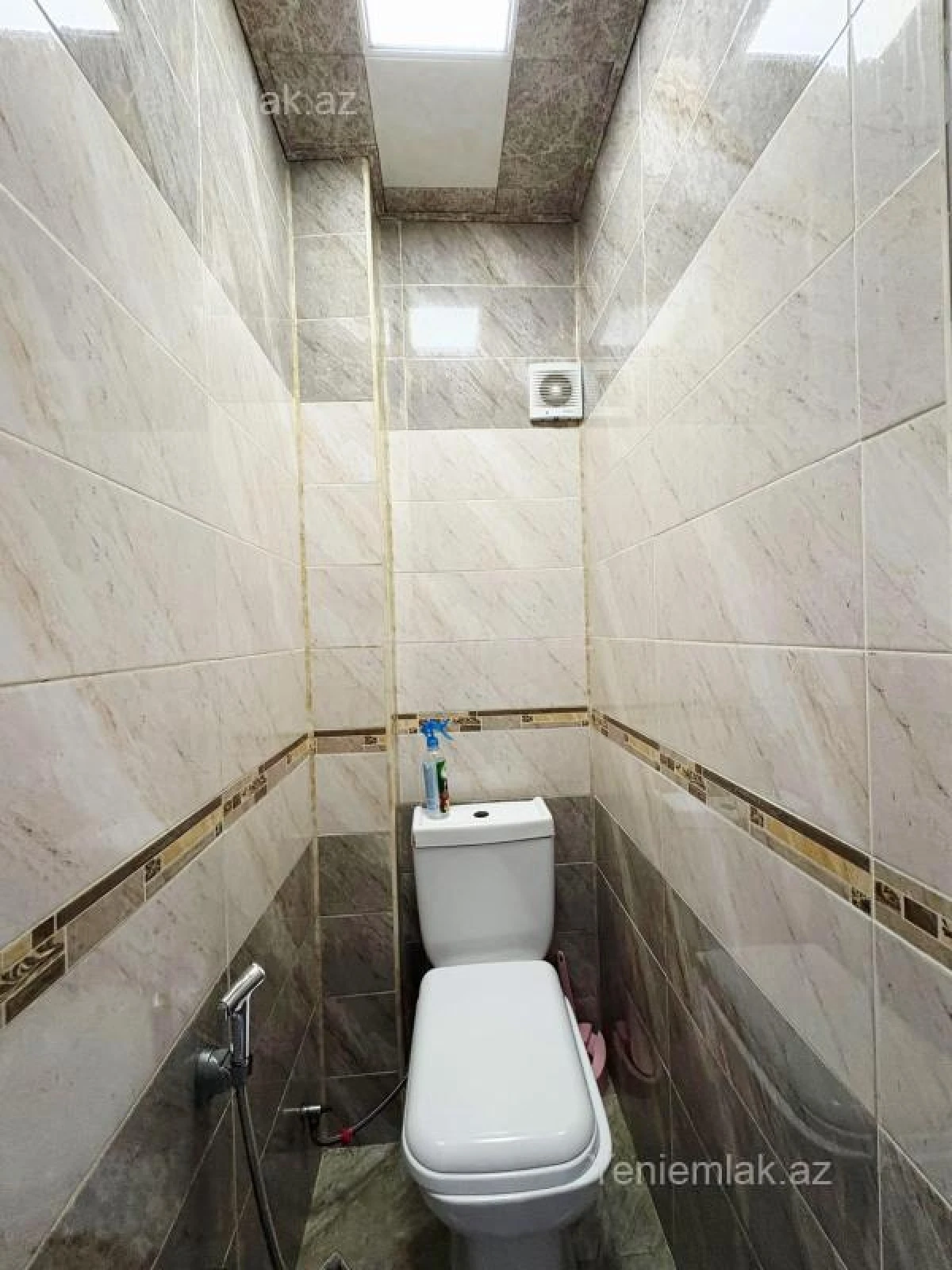Satılır 4 otaqlı köhnə tikili 85 m²