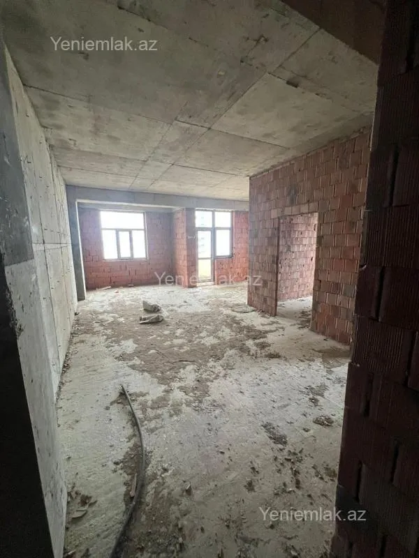 Satılır 3 otaqlı yeni tikili 90 m²