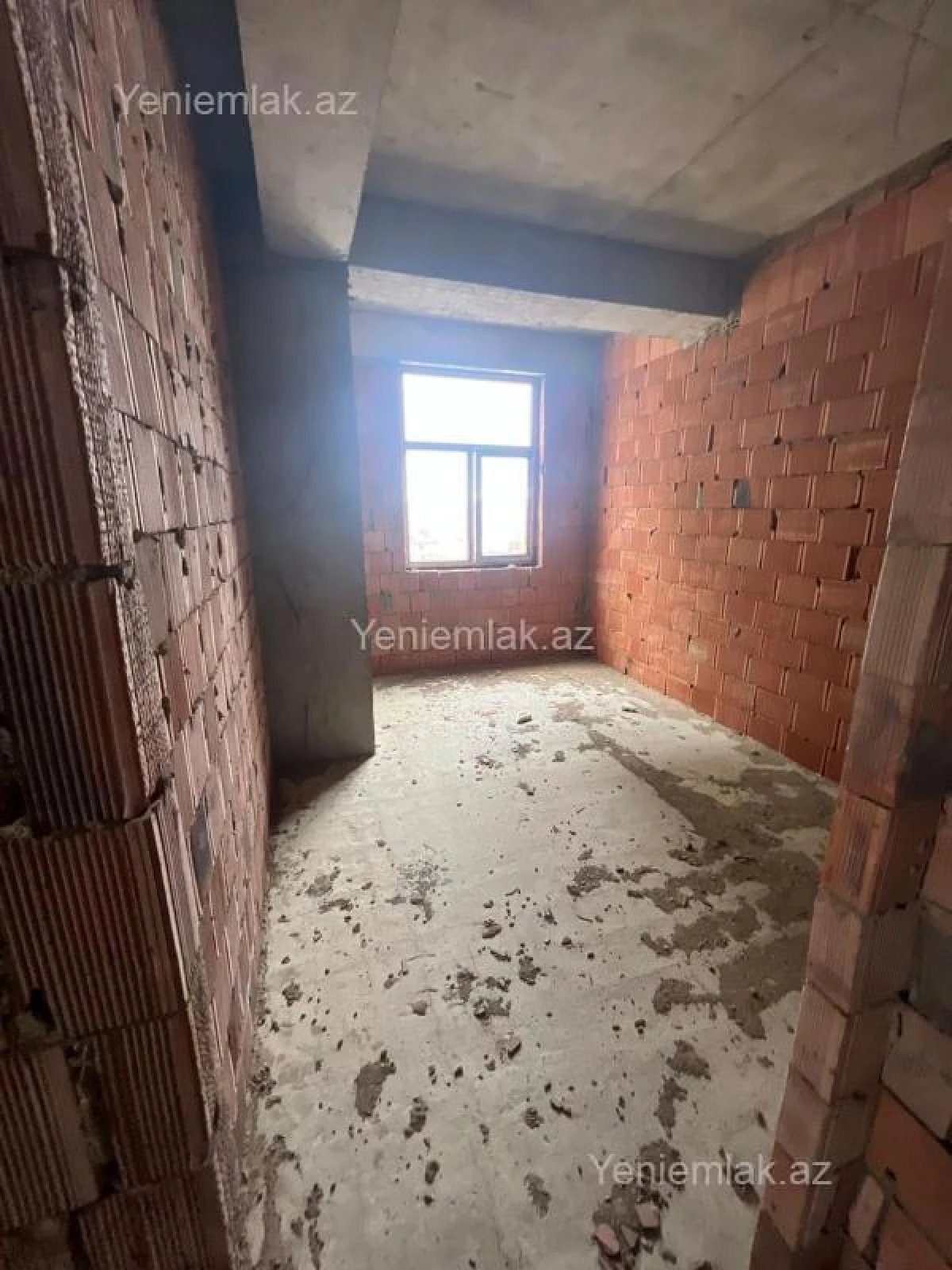 Satılır 3 otaqlı yeni tikili 90 m²