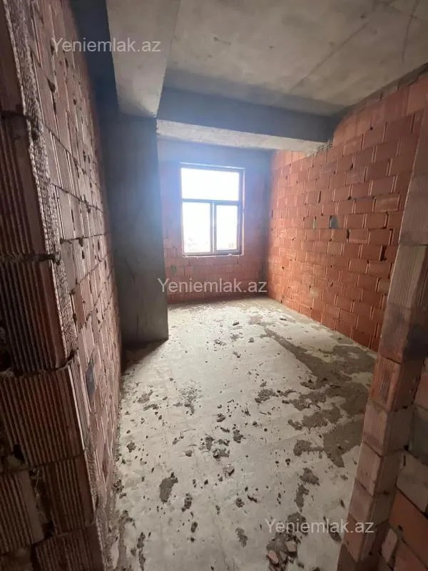 Satılır 3 otaqlı yeni tikili 90 m²