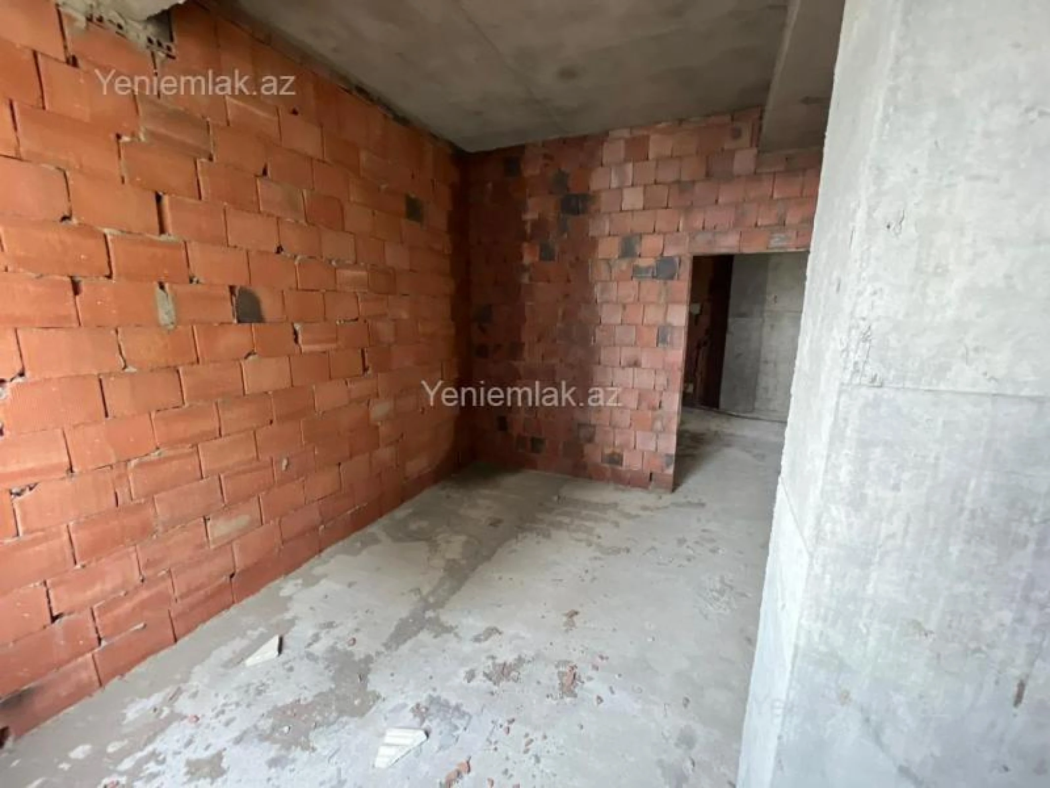 Satılır 3 otaqlı yeni tikili 90 m²