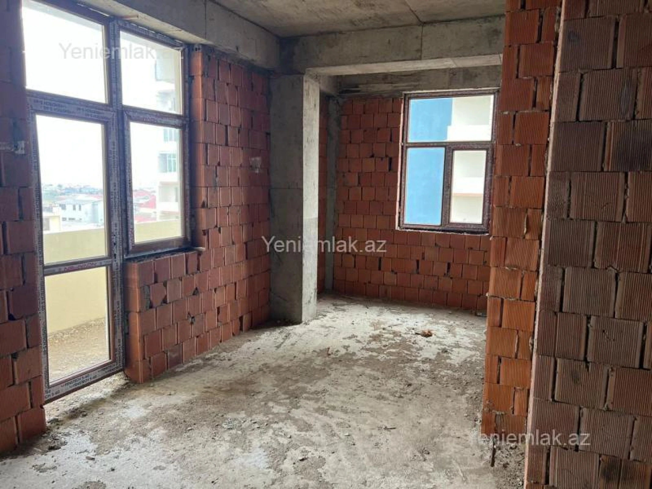 Satılır 3 otaqlı yeni tikili 90 m²