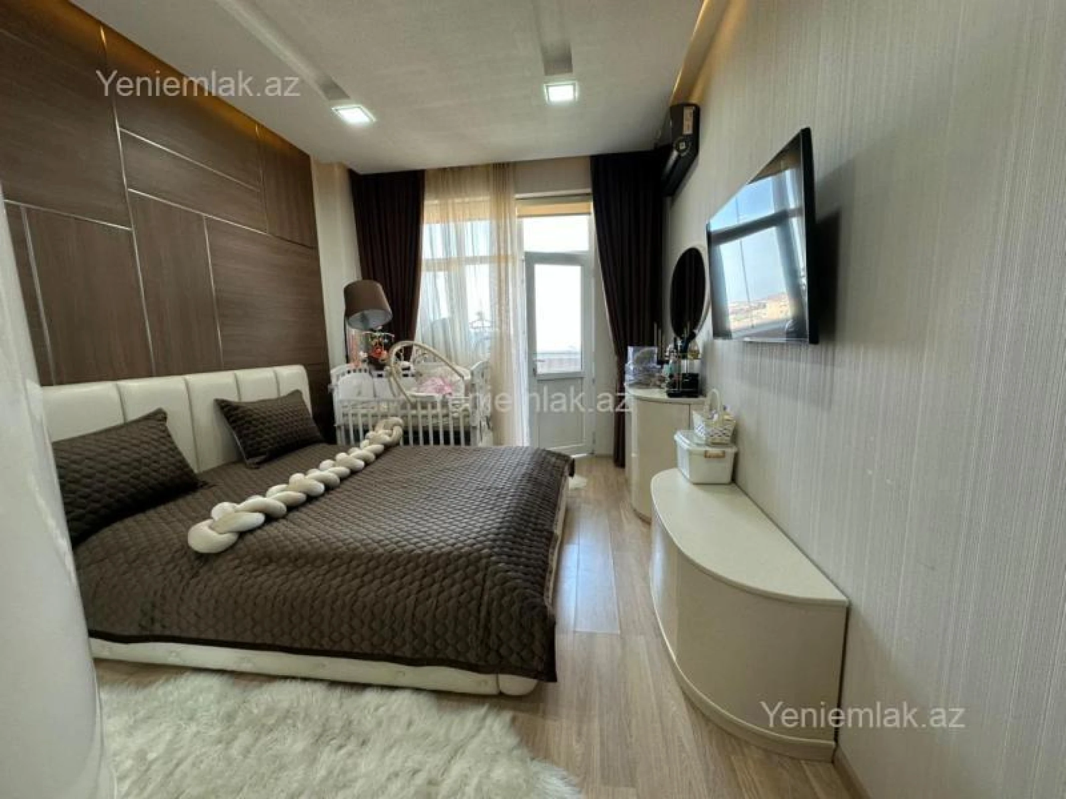 Satılır 2 otaqlı yeni tikili 65 m²
