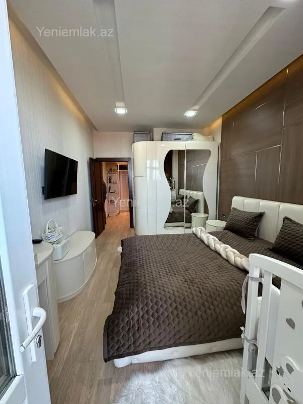 Satılır 2 otaqlı yeni tikili 65 m²