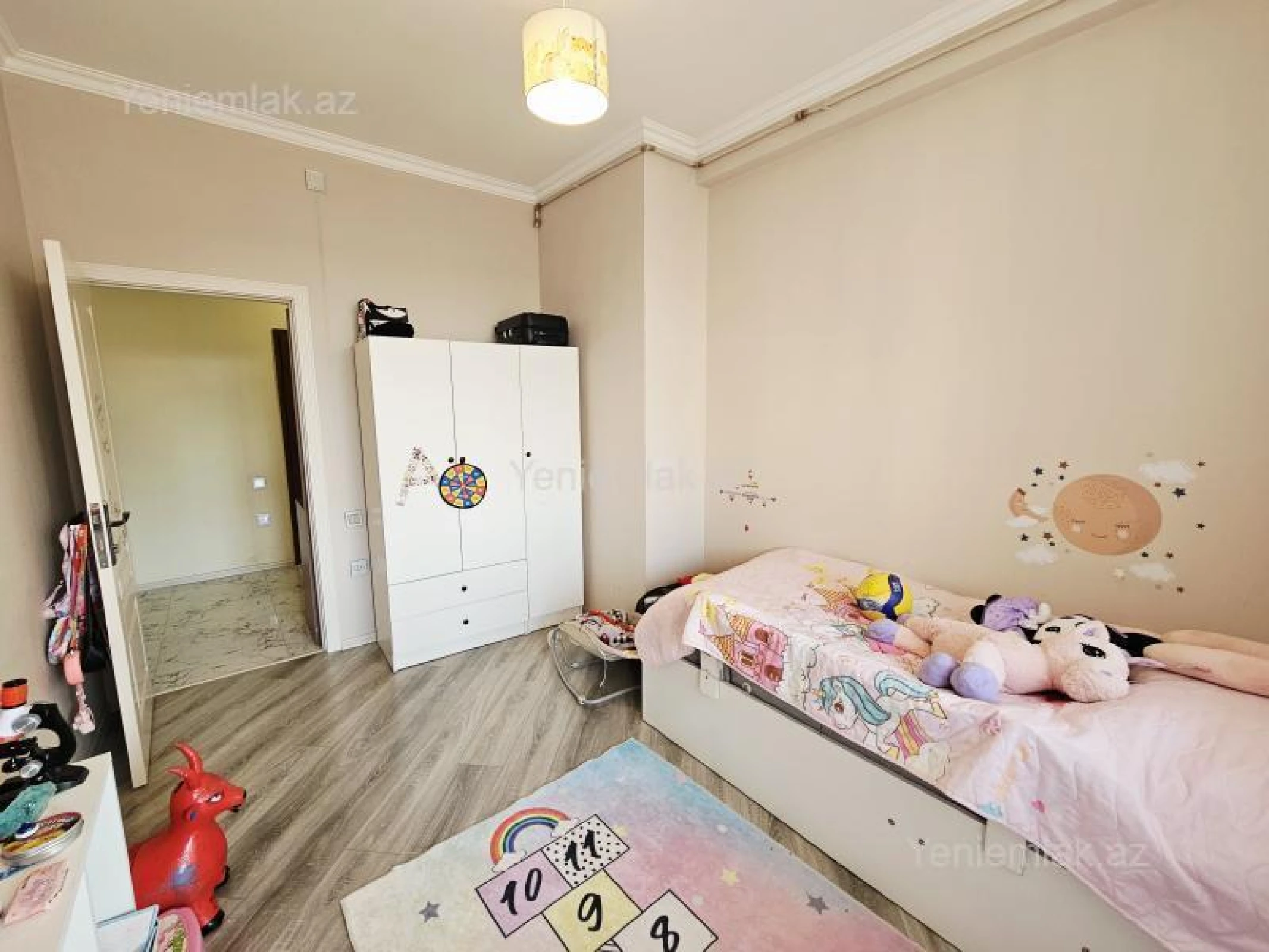 Satılır 3 otaqlı yeni tikili 70 m²