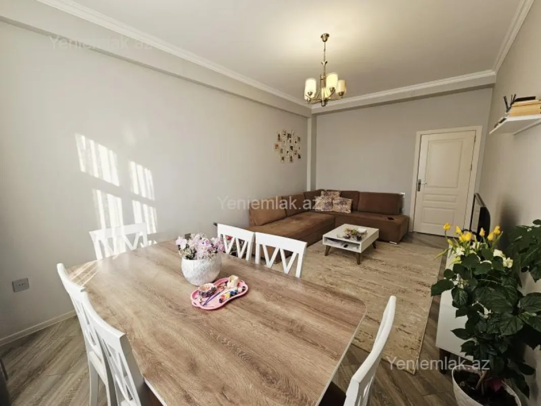 Satılır 3 otaqlı yeni tikili 70 m²