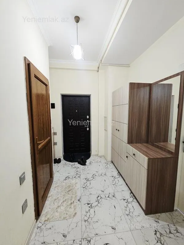 Satılır 3 otaqlı yeni tikili 70 m²