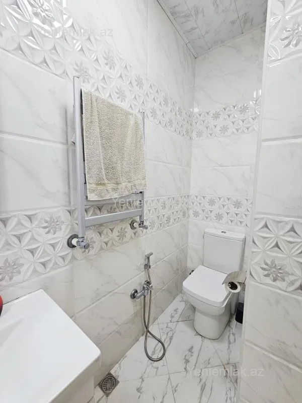 Satılır 3 otaqlı yeni tikili 70 m²