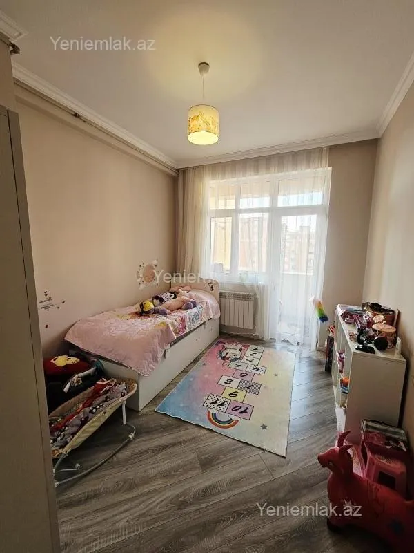 Satılır 3 otaqlı yeni tikili 70 m²