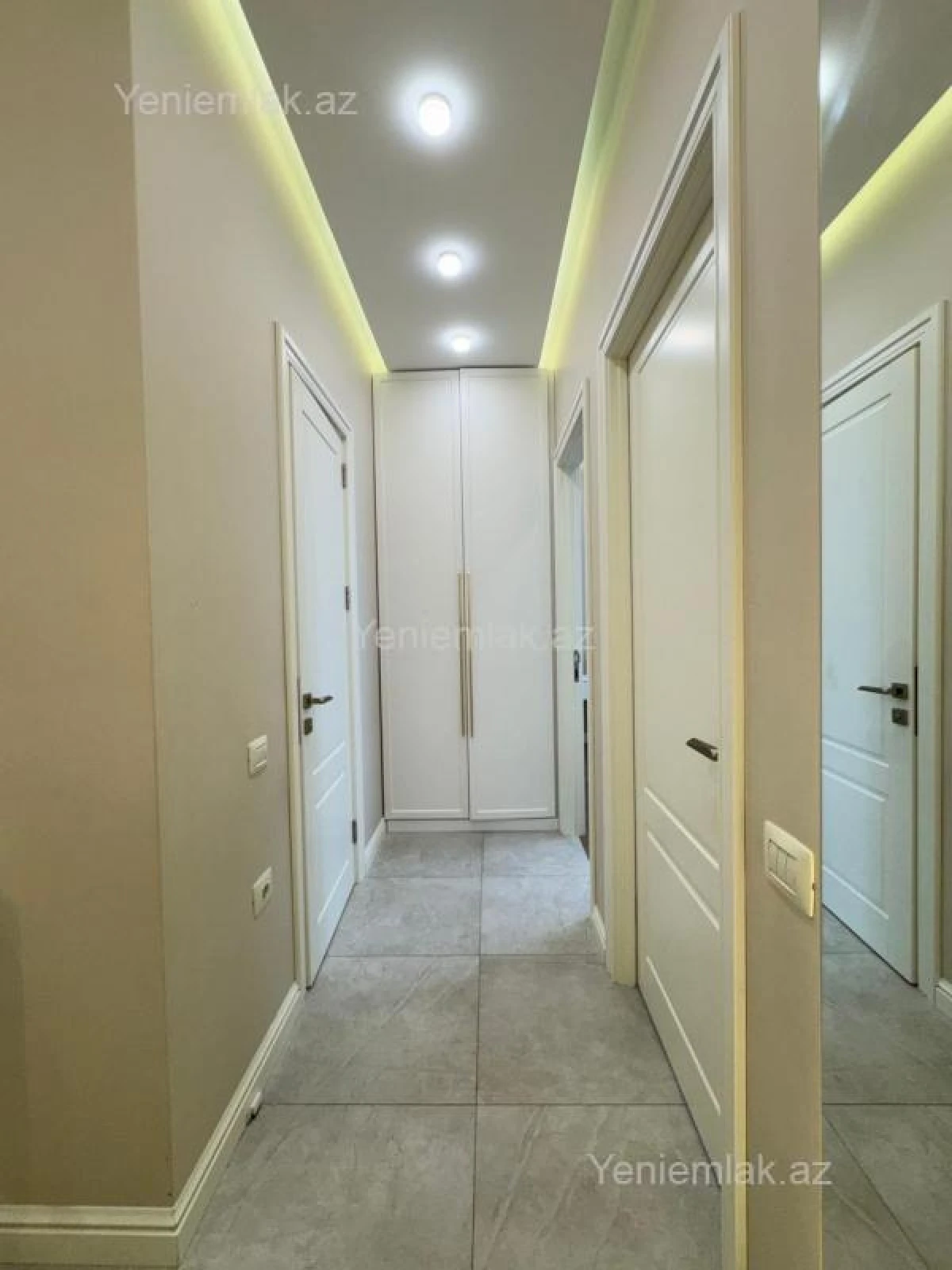 Satılır 3 otaqlı yeni tikili 86 m²