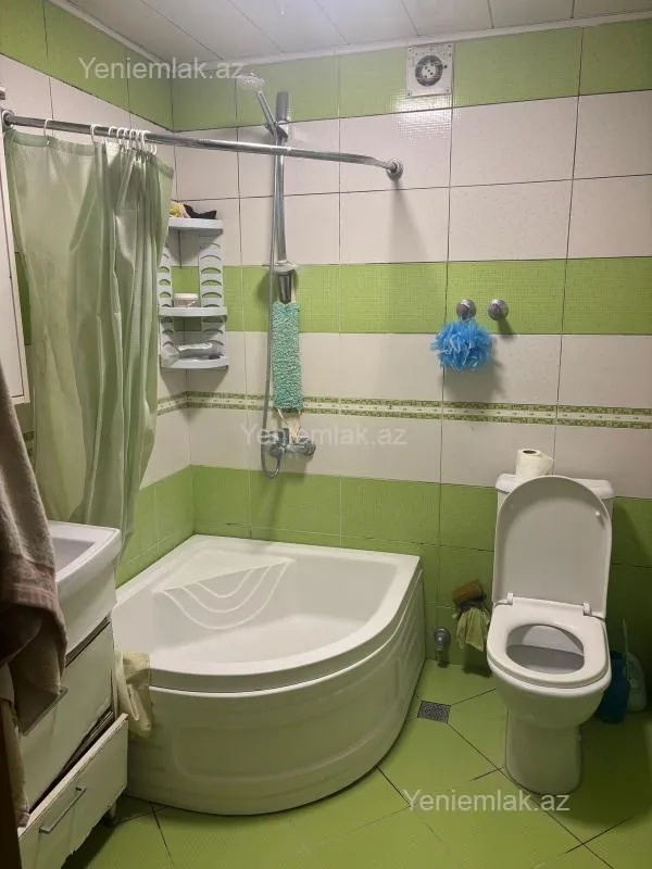 Satılır 2 otaqlı yeni tikili 75 m²