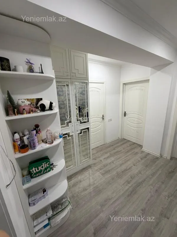 Satılır 2 otaqlı yeni tikili 55 m²