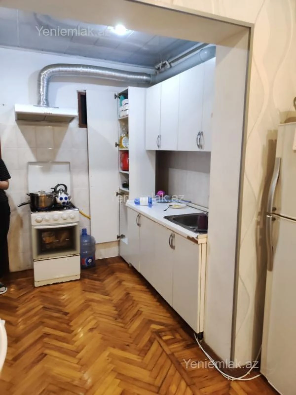 Satılır 3 otaqlı köhnə tikili 65 m²