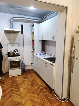 Satılır 3 otaqlı köhnə tikili 65 m²