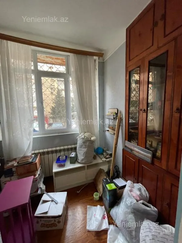 Satılır 3 otaqlı köhnə tikili 65 m²