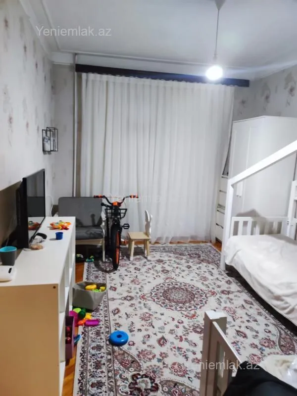Satılır 3 otaqlı köhnə tikili 65 m²