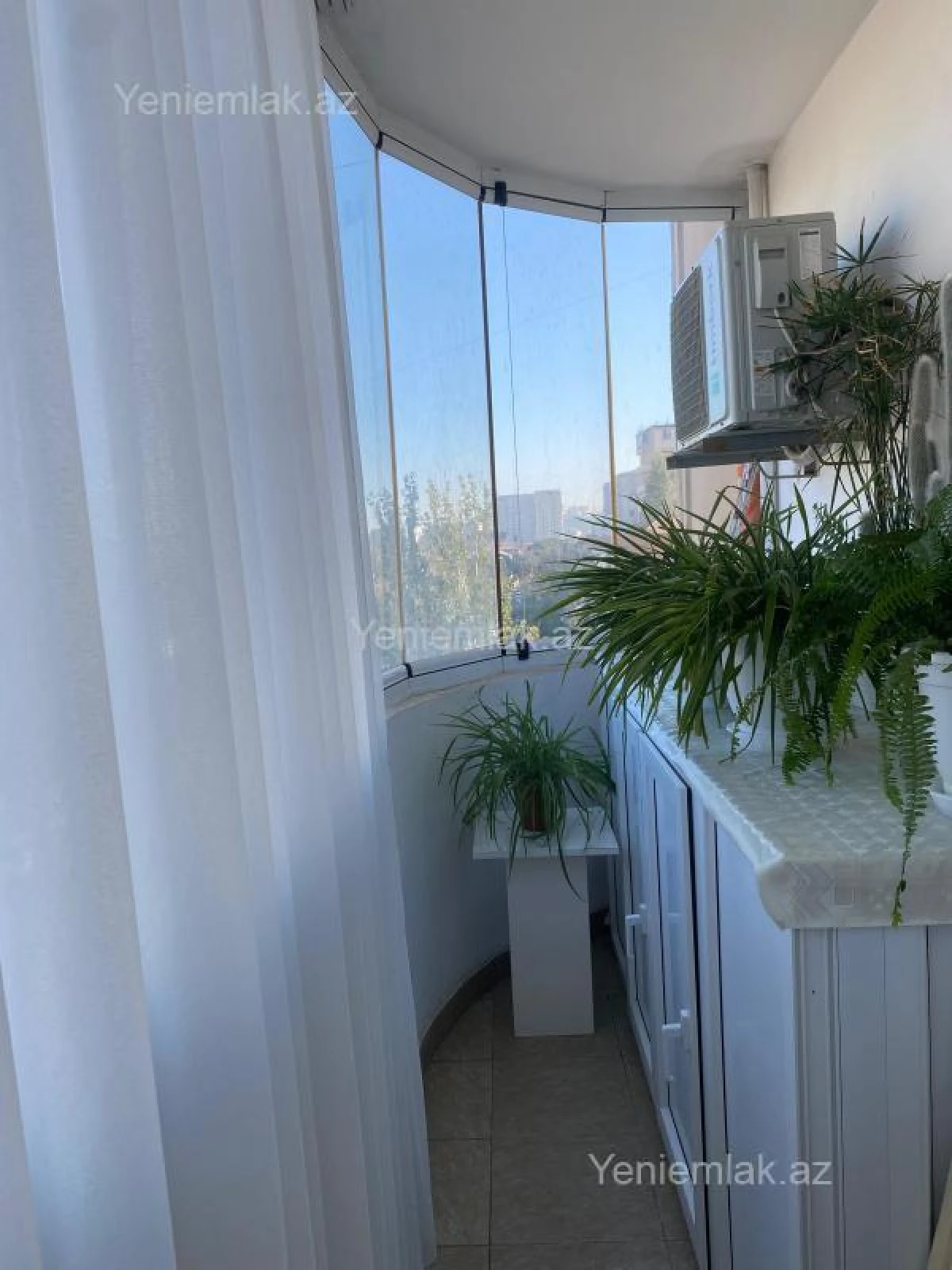 Satılır 3 otaqlı yeni tikili 120 m²