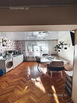 Satılır 3 otaqlı köhnə tikili 100 m²